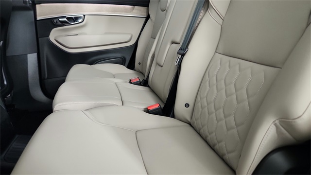 new 2026 Volvo XC90 Plug-In Hybrid car, priced at $81,875