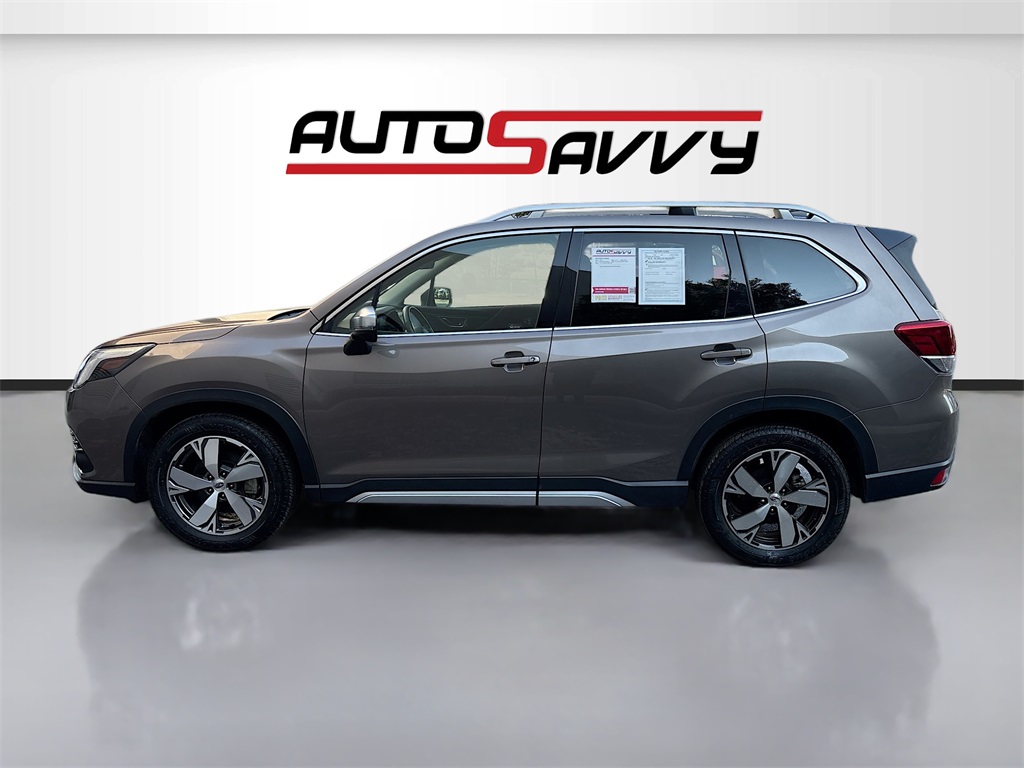 2024 Subaru Forester Touring photo 3