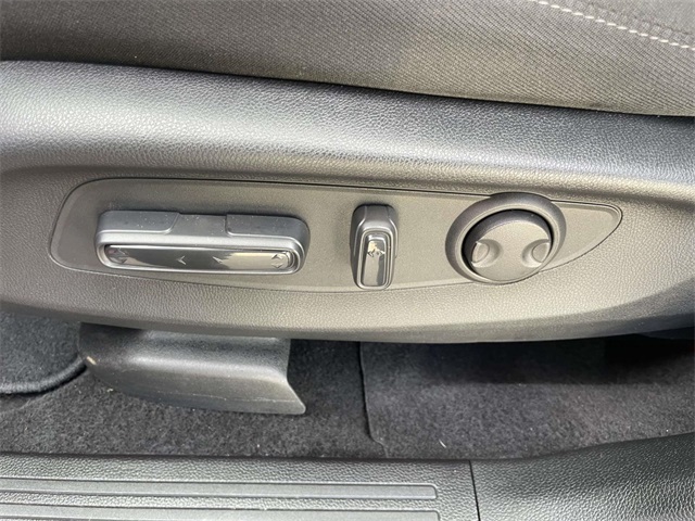 used 2023 Honda CR-V car, priced at $25,661