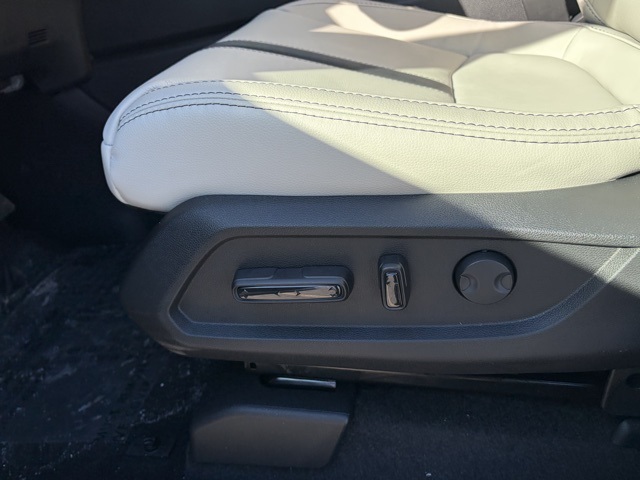 new 2026 Honda Pilot car, priced at $52,590