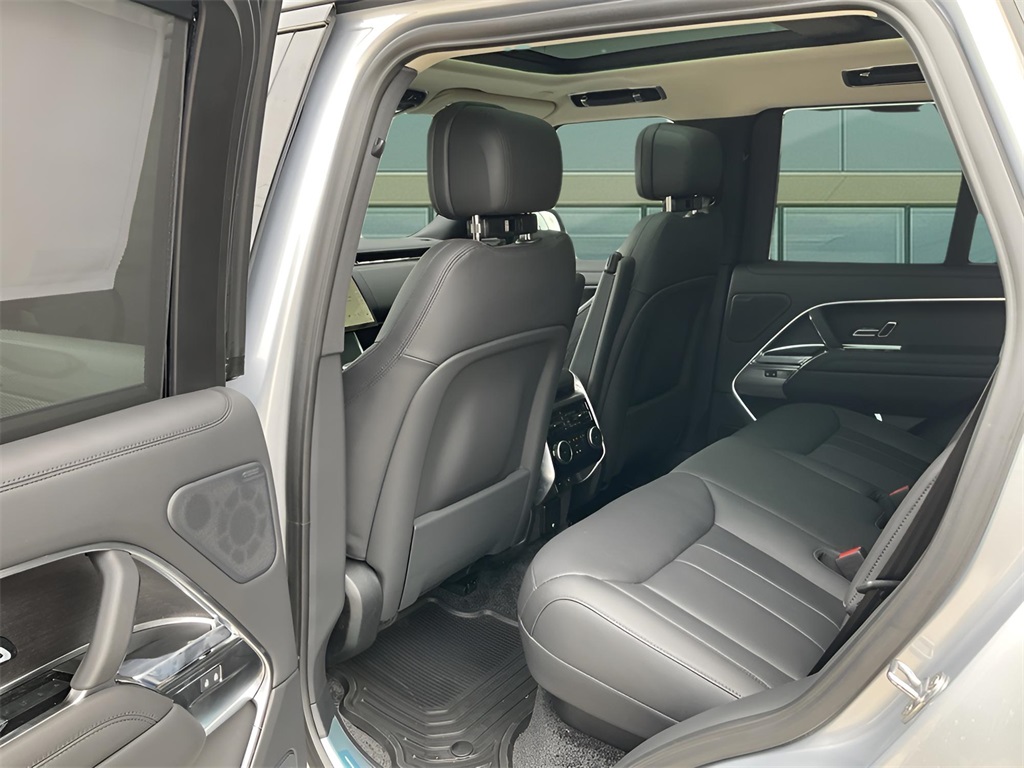 Range Rover Plug-In Hybrid P550 SE