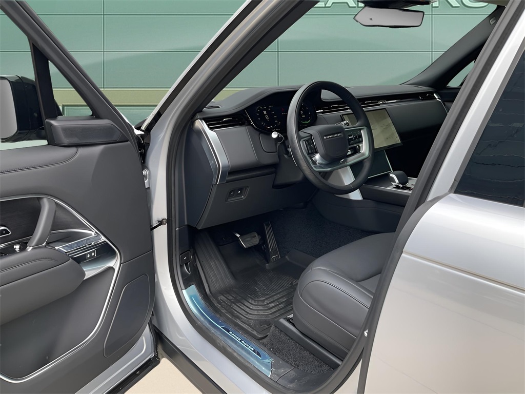 Range Rover Plug-In Hybrid P550 SE