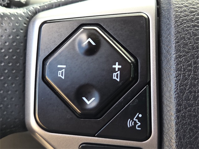 2023 Toyota 4Runner SR5 Premium photo 24