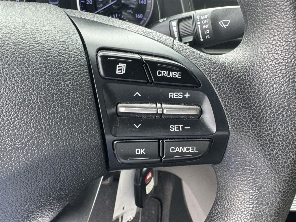 2019 Hyundai Elantra SEL photo 22