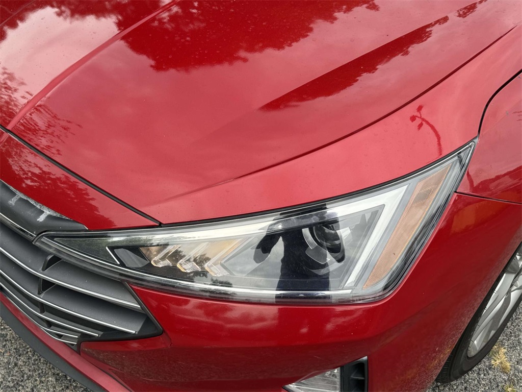 2019 Hyundai Elantra SEL photo 7
