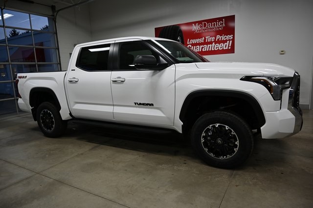 2026 Toyota Tundra SR5 CrewMax photo 3