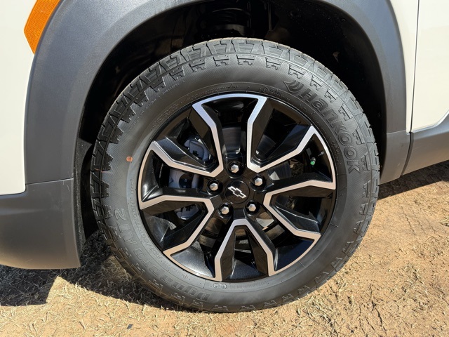 new 2026 Chevrolet TrailBlazer car, priced at $31,285