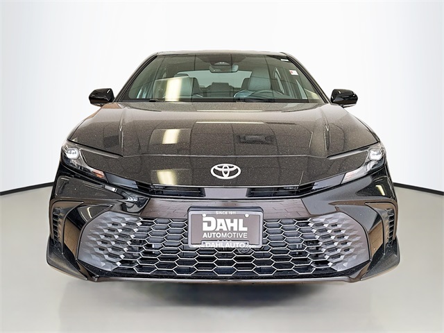 2025 Toyota Camry SE photo 2