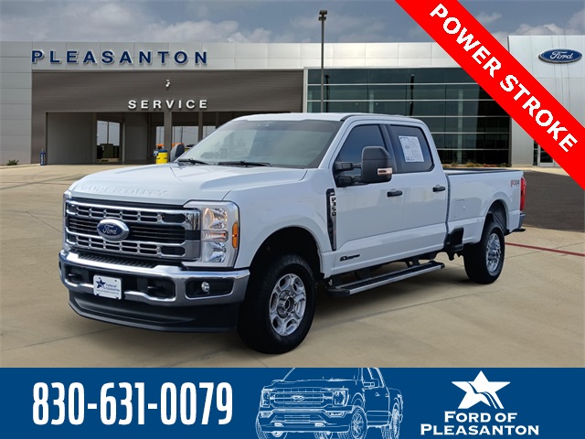 2025 Ford F-350 Super Duty XLT's photo