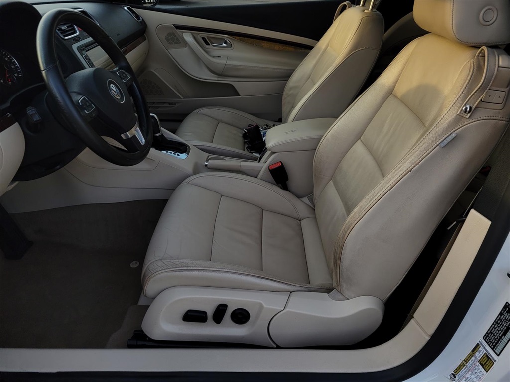 used 2012 Volkswagen Eos car, priced at $8,795