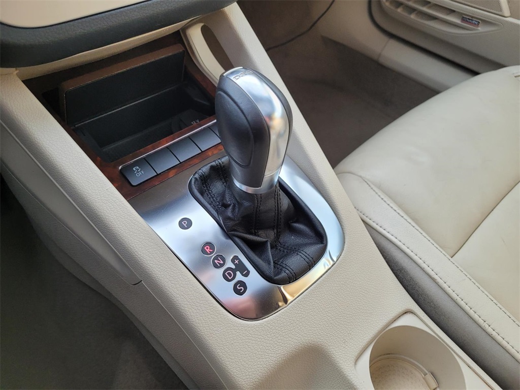 used 2012 Volkswagen Eos car, priced at $8,795