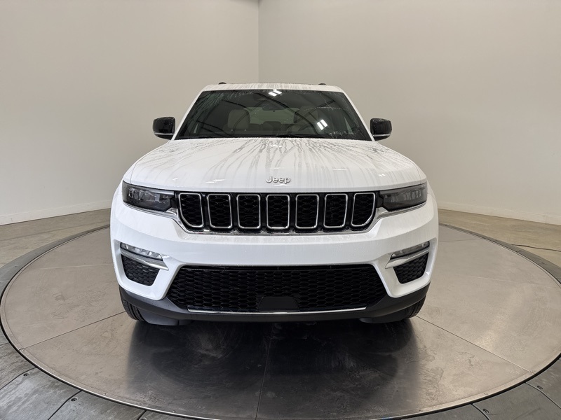 2025 Jeep Grand Cherokee Limited photo 2