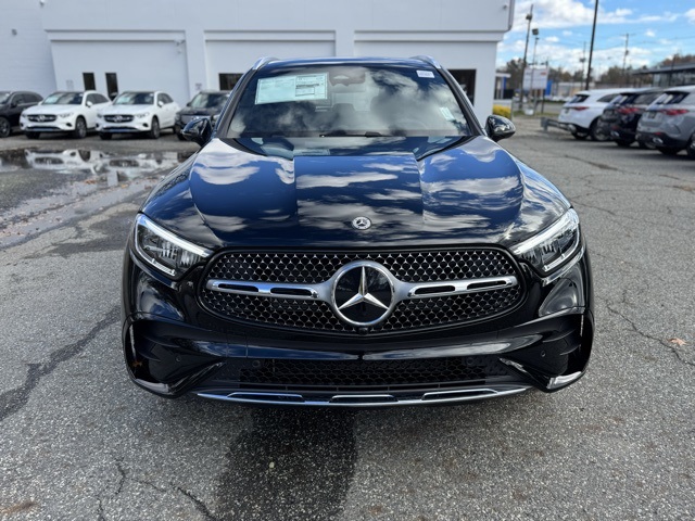 2026 Mercedes Benz GLC 300 4MATIC photo 4