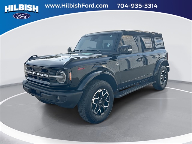 2023 Ford Bronco 4-Door Outer Banks's photo