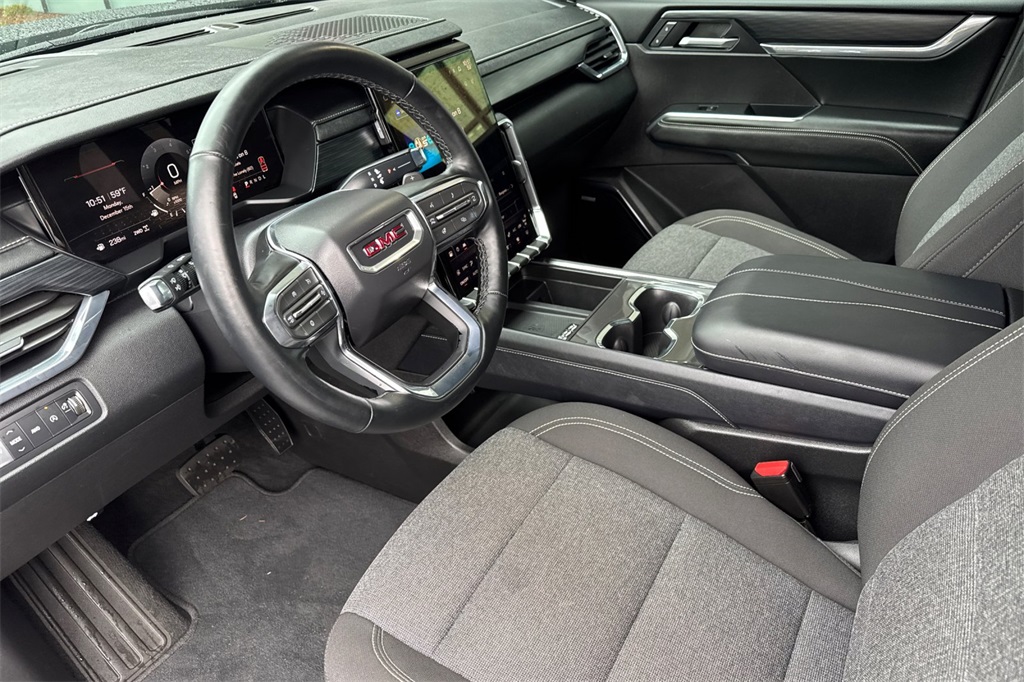 used 2025 GMC Acadia car, priced at $37,994