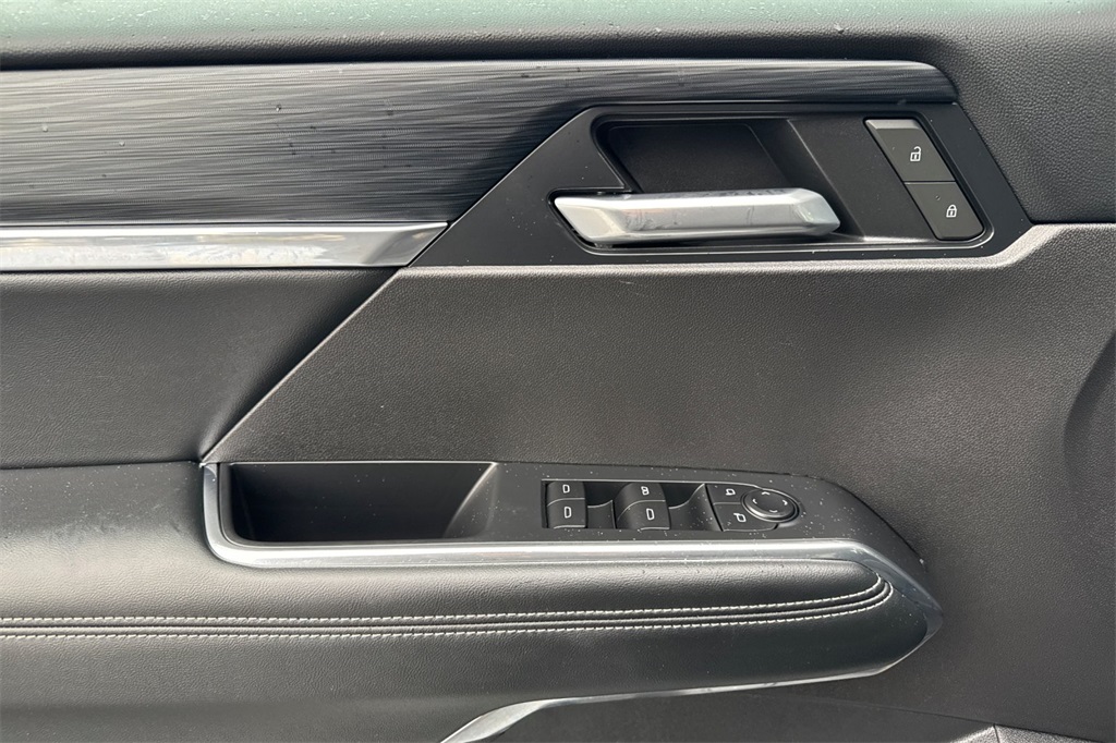 used 2025 GMC Acadia car, priced at $37,994