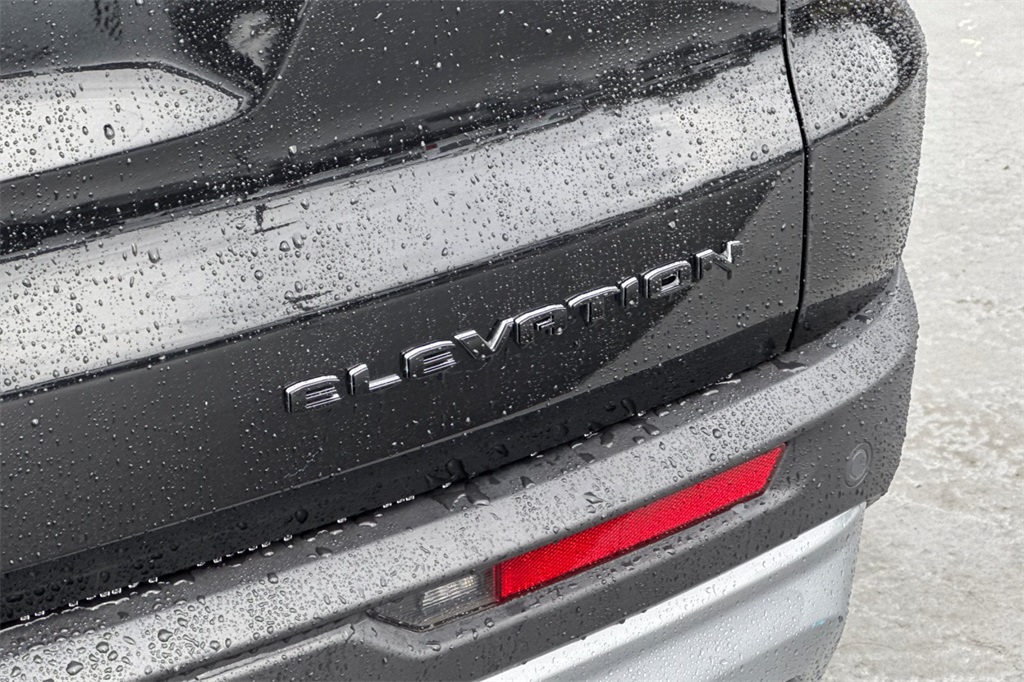 used 2025 GMC Acadia car, priced at $37,994