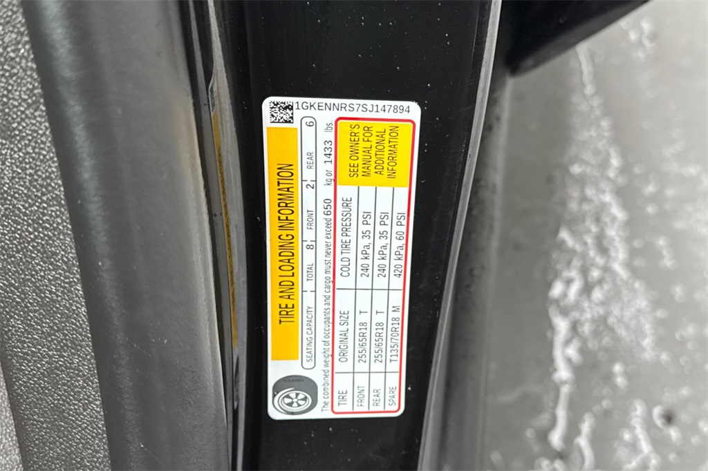 used 2025 GMC Acadia car, priced at $37,994