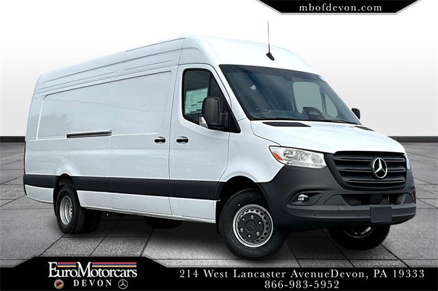 2025 Mercedes-Benz Sprinter Cargo Van Base's photo