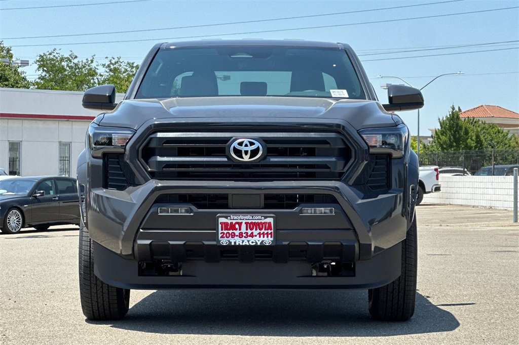 2025 Toyota Tacoma SR5 Double Cab photo 3