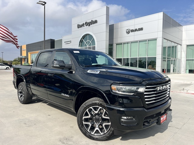 2026 RAM Ram 1500 Pickup Laramie's photo