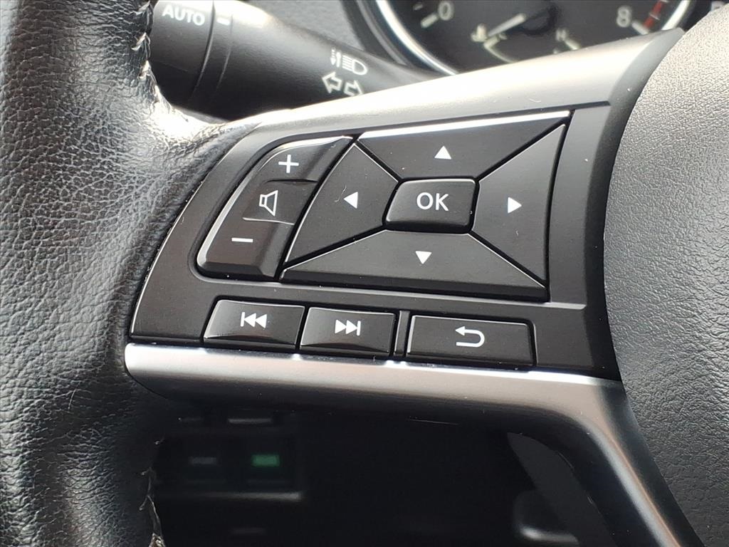 used 2020 Nissan Rogue car, priced at $13,900