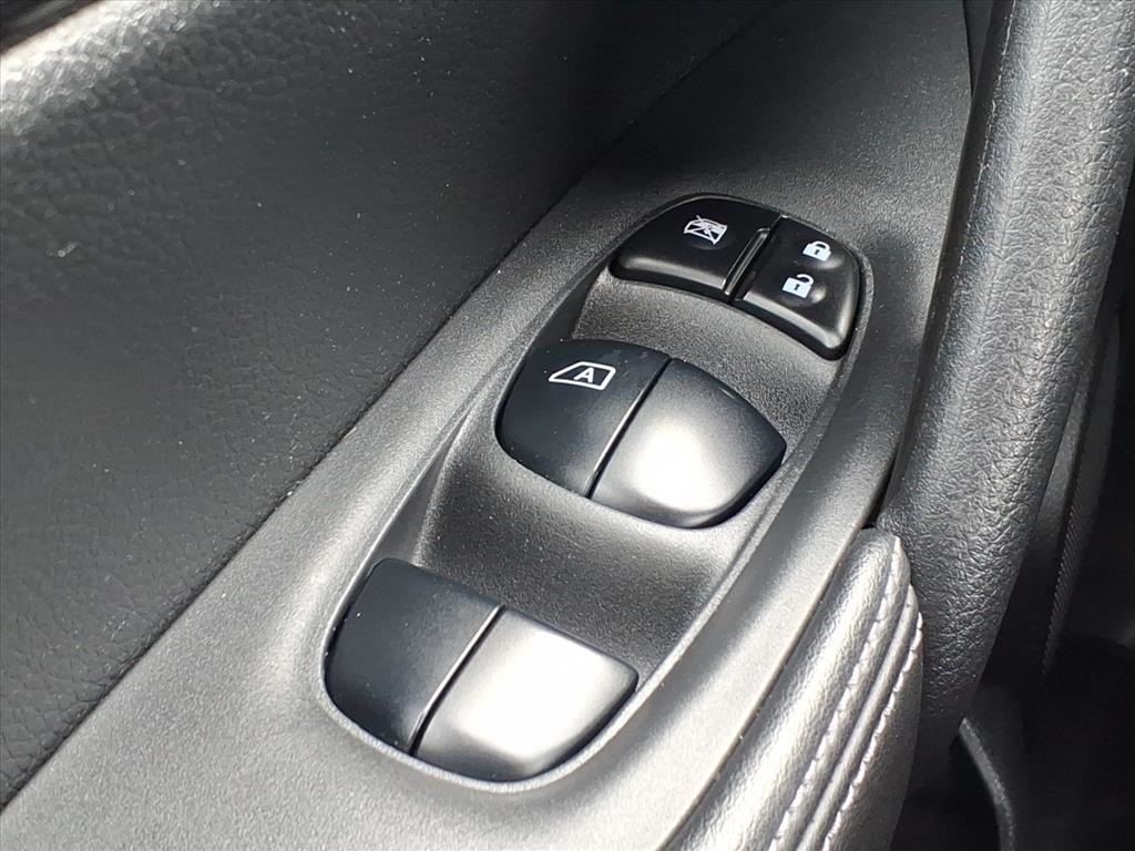 used 2020 Nissan Rogue car, priced at $13,900