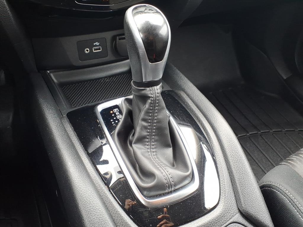 used 2020 Nissan Rogue car, priced at $13,900