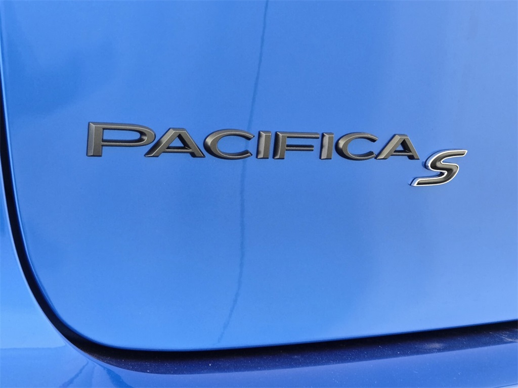 new 2026 Chrysler Pacifica car, priced at $48,895