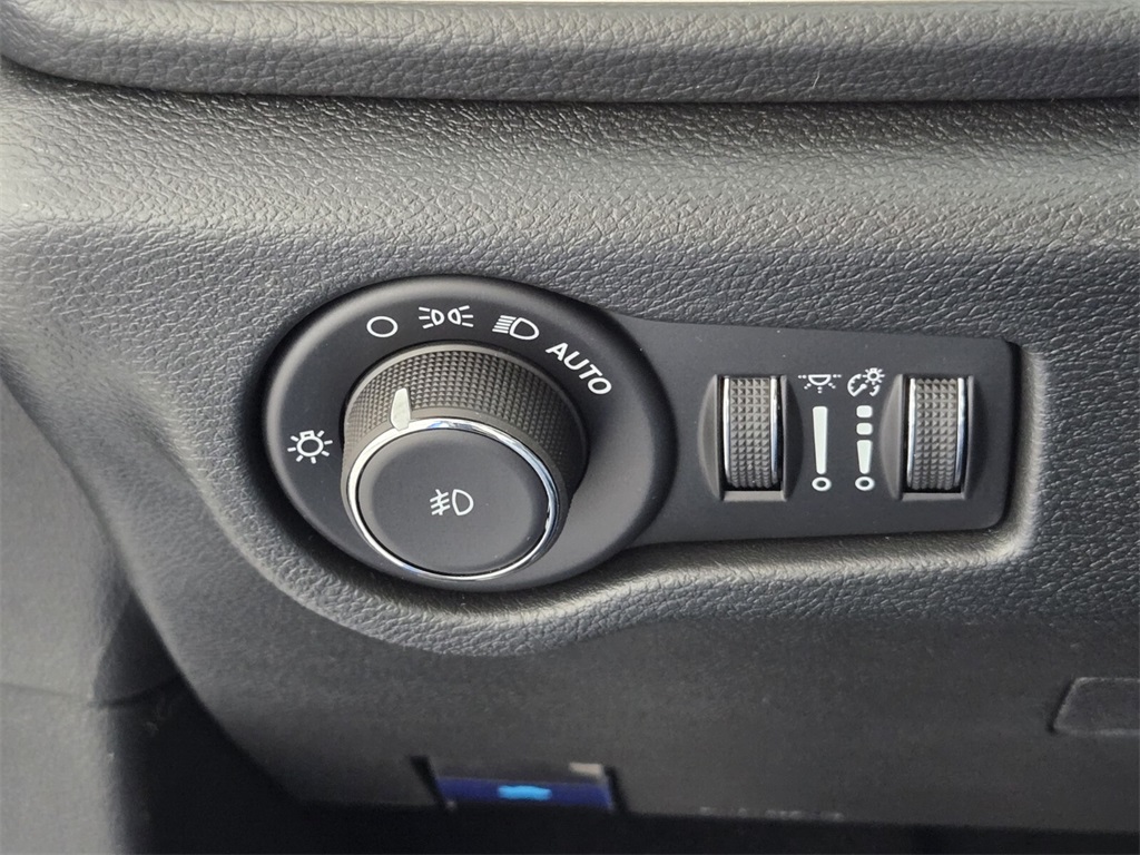 new 2026 Chrysler Pacifica car, priced at $48,895