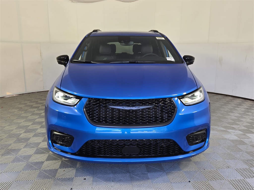 new 2026 Chrysler Pacifica car, priced at $48,895