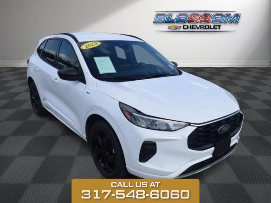 2023 Oxford White Ford Escape ST-Line AWD SUV