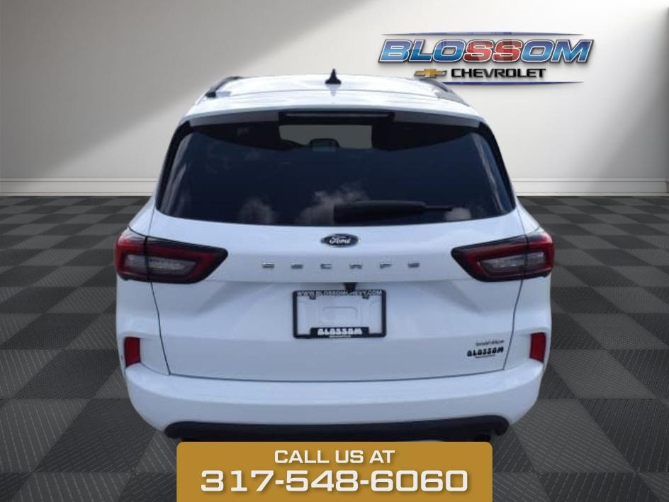 2023 Oxford White Ford Escape ST-Line AWD SUV