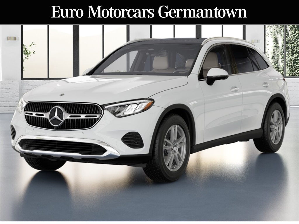 2025 Mercedes-Benz GLC Base's photo