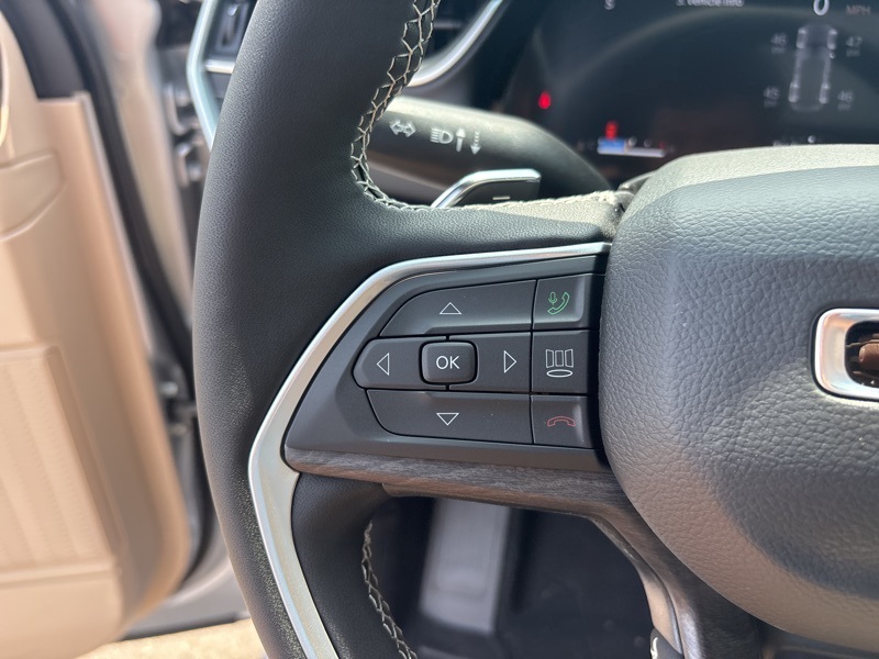 2025 Jeep Grand Cherokee Limited photo 26