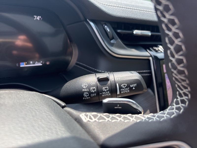 2025 Jeep Grand Cherokee Limited photo 27
