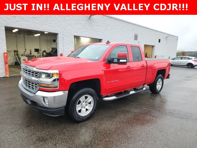 2022 Chevrolet Silverado 1500 LT photo 3