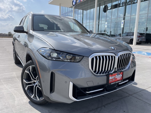 2026 BMW X5 40i's photo