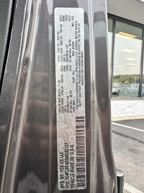 2025 Granite Crystal Metallic Clearcoat Jeep Wrangler Sahara 4X4 SUV