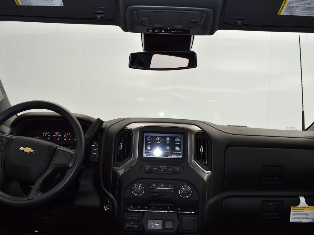 2025 Chevrolet Silverado 2500HD Custom photo 18