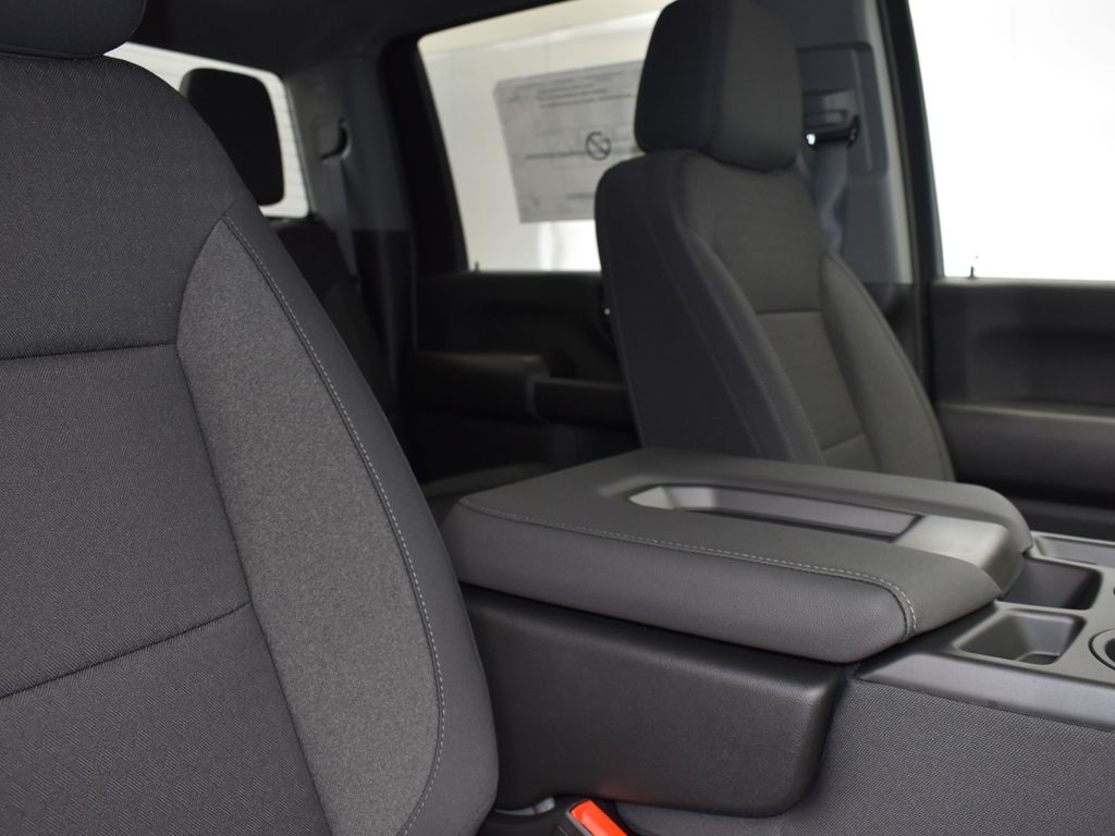 2025 Chevrolet Silverado 2500HD Custom photo 24