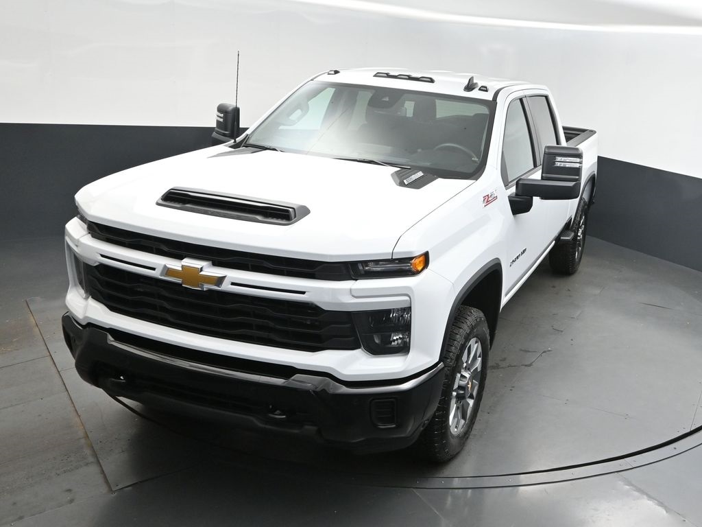 2025 Chevrolet Silverado 2500HD Custom photo 29
