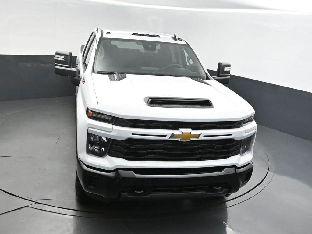 2025 Chevrolet Silverado 2500HD Custom photo 36