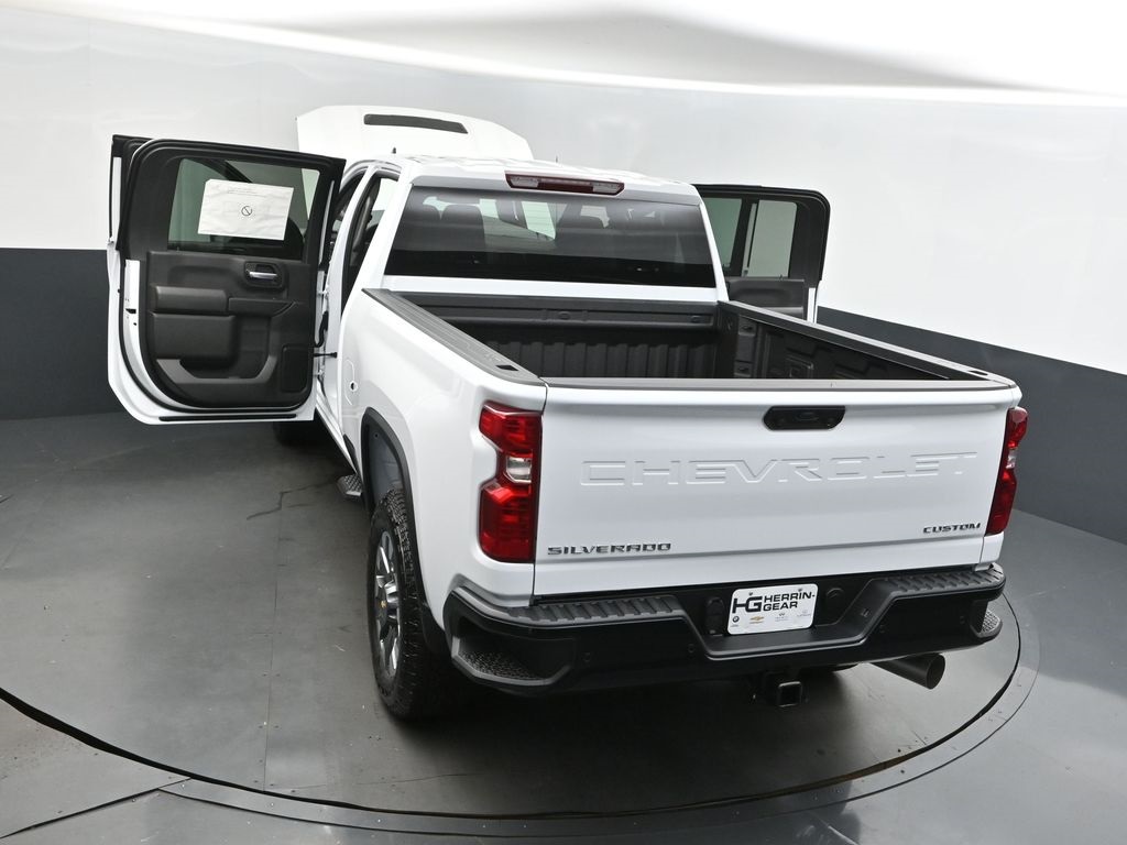 2025 Chevrolet Silverado 2500HD Custom photo 46