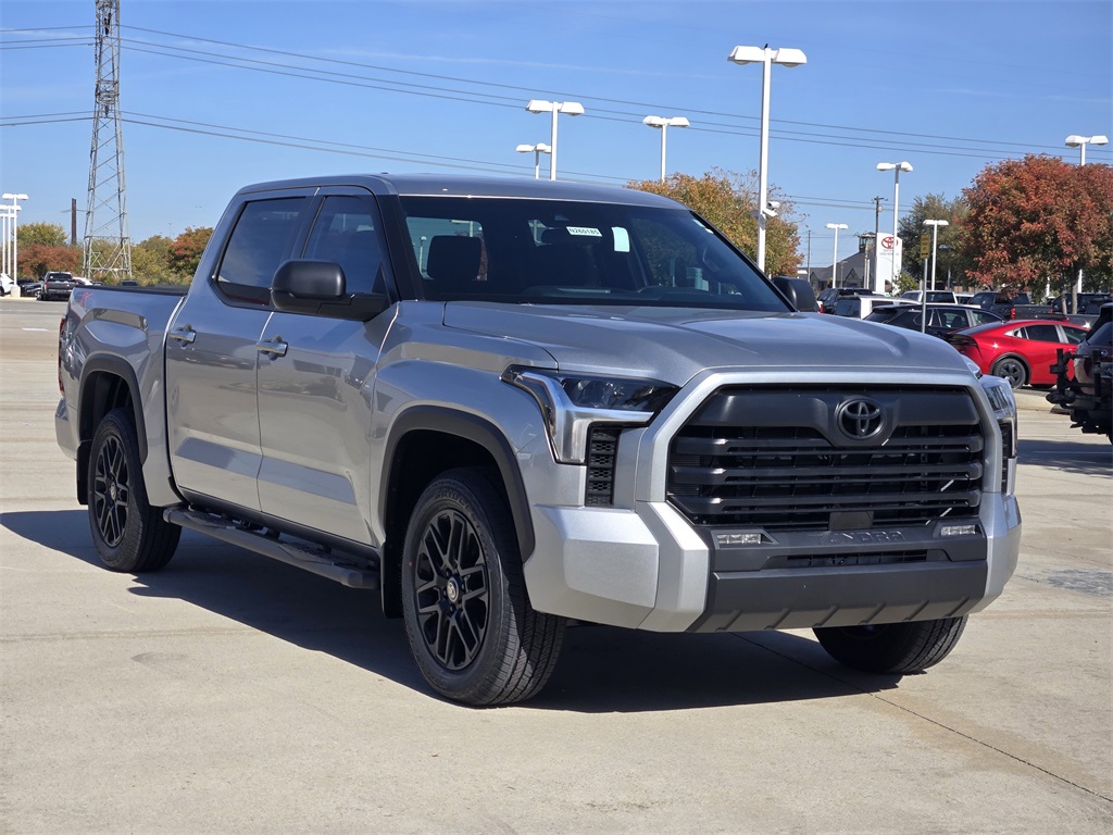 2026 Toyota Tundra SR5 CrewMax photo 2