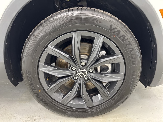 used 2024 Volkswagen Tiguan car, priced at $23,779