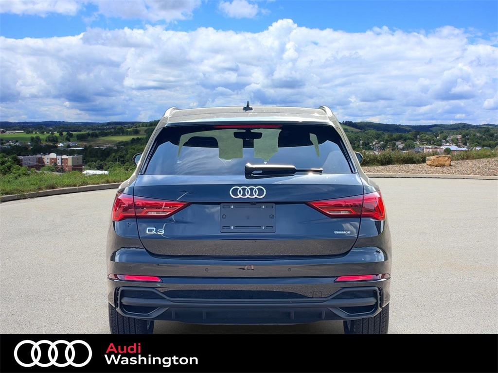 2025 Audi Q3 Premium S line 45 TFSI photo 4