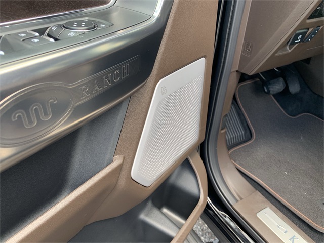 2025 Agate Black Metallic Ford F-150 King Ranch 4X4 Truck