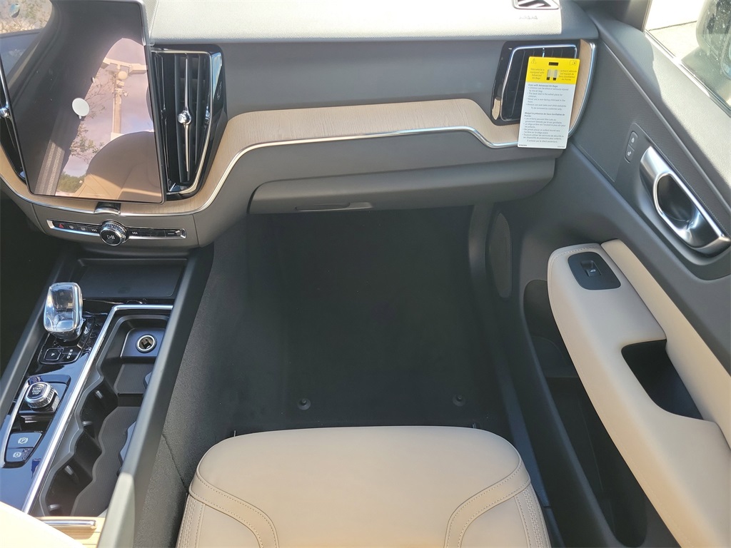 new 2026 Volvo XC60 car, priced at $56,015