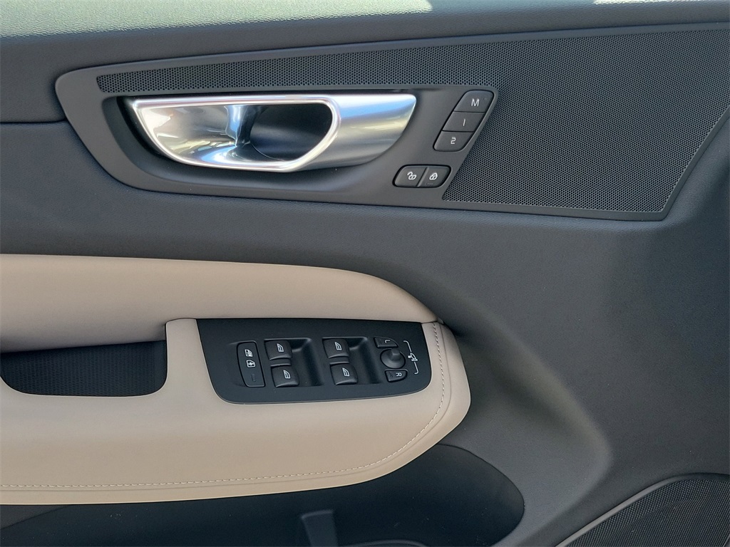 new 2026 Volvo XC60 car, priced at $56,015